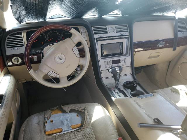 5LMFU27586LJ07552 - 2006 LINCOLN NAVIGATOR კრემისფერი ფოტო 8