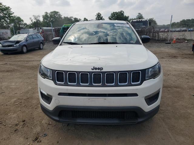 3C4NJCAB0JT272136 - 2018 JEEP COMPASS SPORT أبيض صورة 5