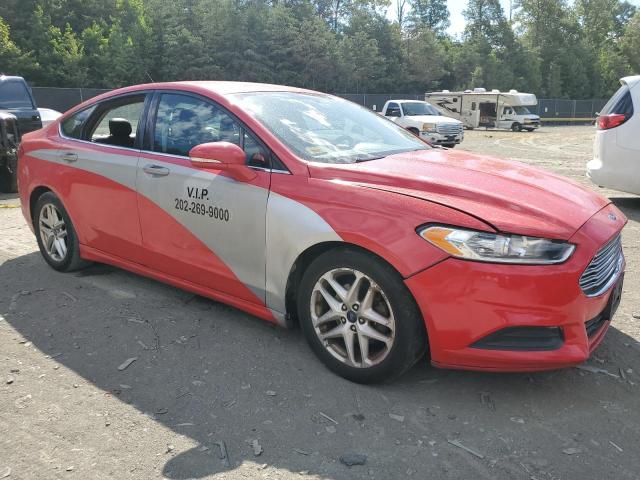 3FA6P0H70FR138188 - 2015 FORD FUSION SE RED photo 4