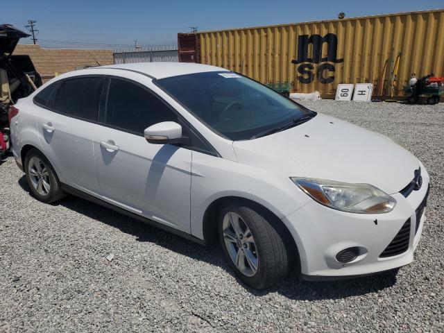 1FADP3F21DL338413 - 2013 FORD FOCUS SE WHITE photo 4