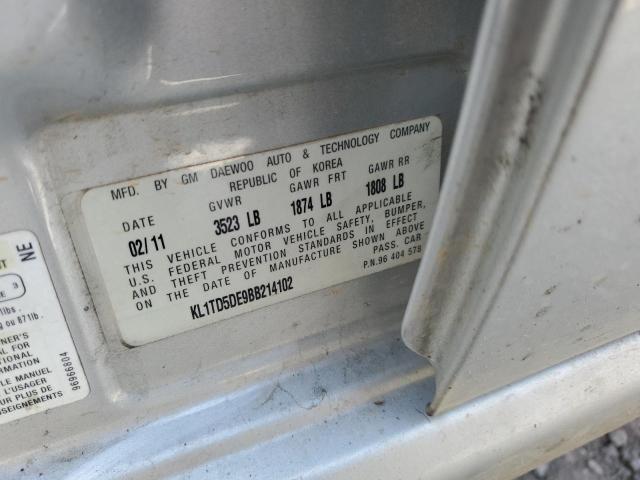 KL1TD5DE9BB214102 - 2011 CHEVROLET AVEO LS 银色 照片 12