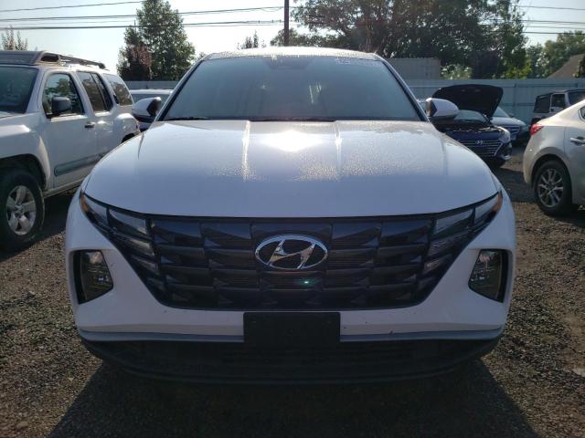 5NMJACAE6PH233579 - 2023 HYUNDAI TUCSON SE WHITE photo 5