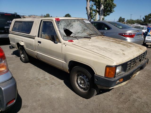 JT4RN55R4G0179604 - 1987 TOYOTA PICKUP 1/2 TON RN55 TAN photo 4