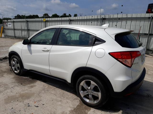 3CZRU6H36JM724541 - 2018 HONDA HR-V LX WHITE photo 2