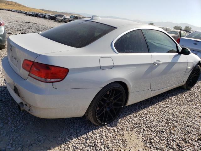 WBAWC73568E065125 - 2008 BMW 335 XI WHITE photo 3