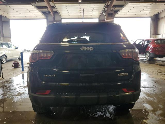 3C4NJDBB9JT168359 - 2018 JEEP COMPASS LATITUDE შავი ფოტო 6