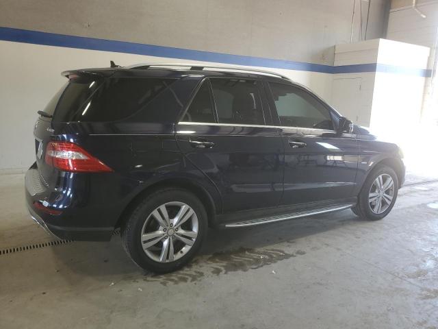 4JGDA5HB2CA015630 - 2012 MERCEDES-BENZ ML 350 4MATIC BLUE photo 3