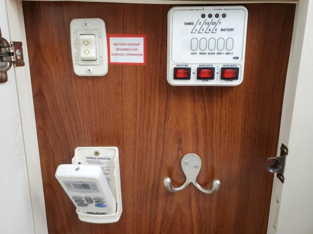 4YDF28F206G923586 - 2006 KEYSTONE OUTBACK TWO TONE photo 8