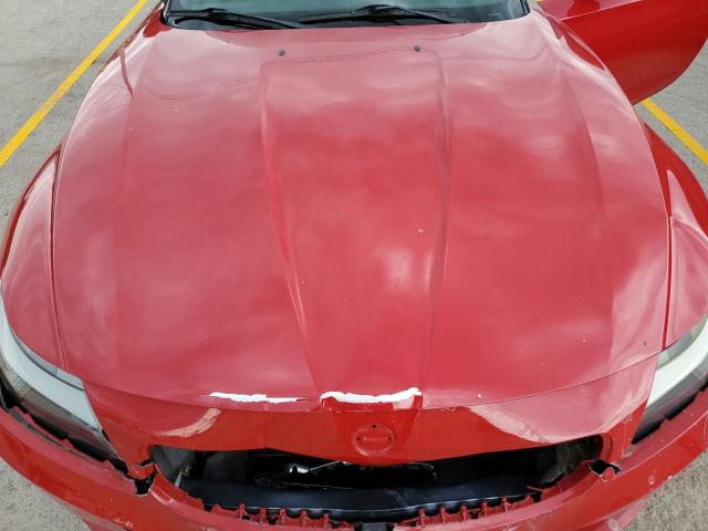 WBALM53549E161499 - 2009 BMW Z4 SDRIVE30I RED photo 11