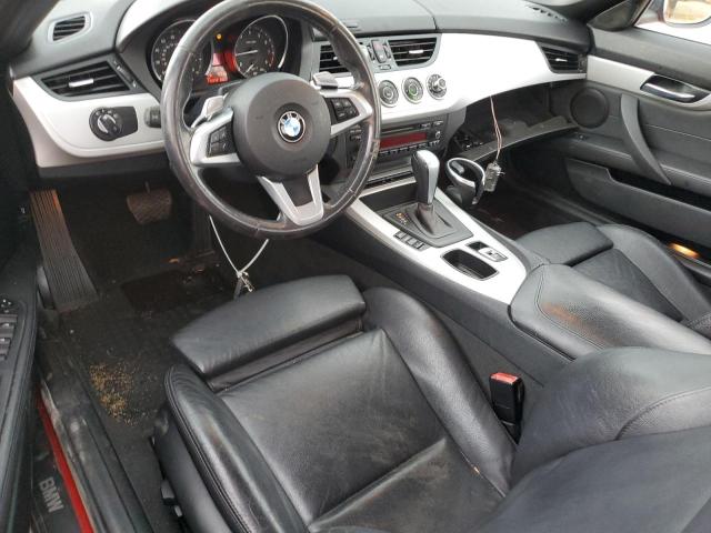WBALM53549E161499 - 2009 BMW Z4 SDRIVE30I RED photo 8