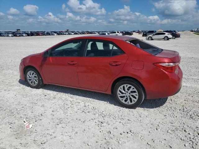 5YFBURHE3JP817035 - 2018 TOYOTA COROLLA L RED photo 2