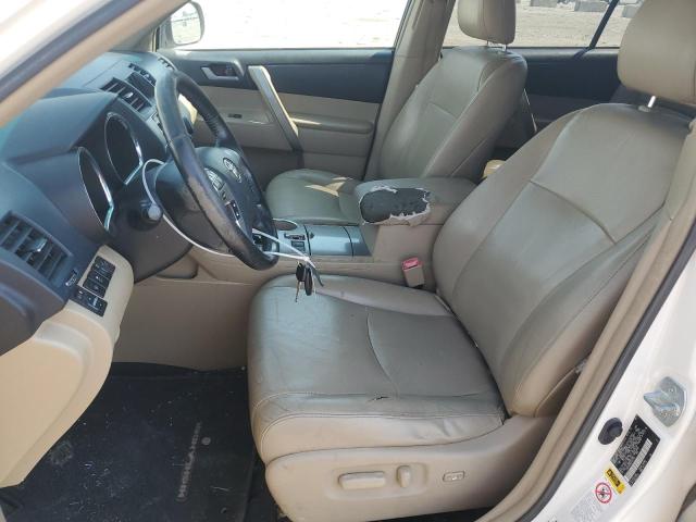 5TDZK3EH4DS134515 - 2013 TOYOTA HIGHLANDER BASE أبيض صورة 7