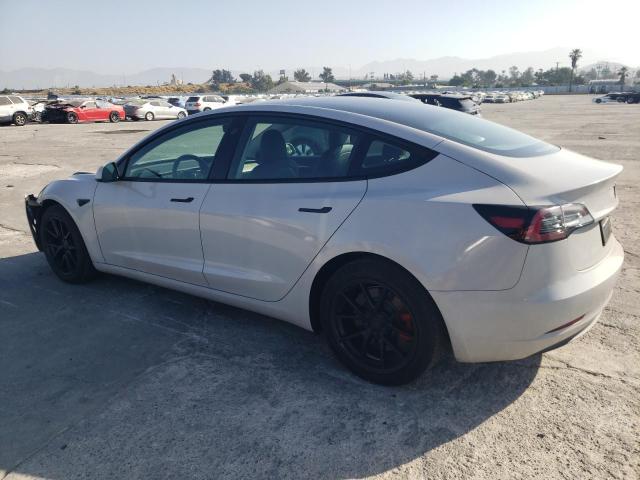 5YJ3E1EA6NF154307 - 2022 TESLA MODEL 3 WHITE photo 2