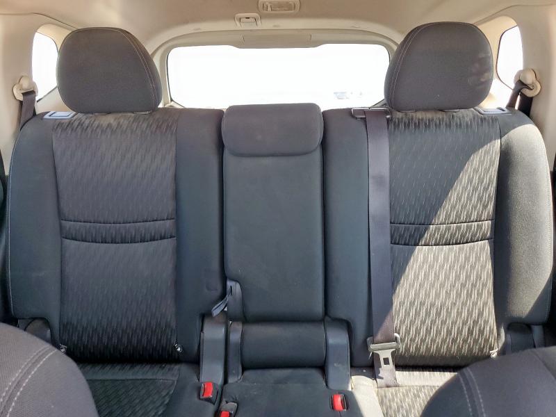 KNMAT2MV1JP589064 - 2018 NISSAN ROGUE S Siyah fotoğraf 10