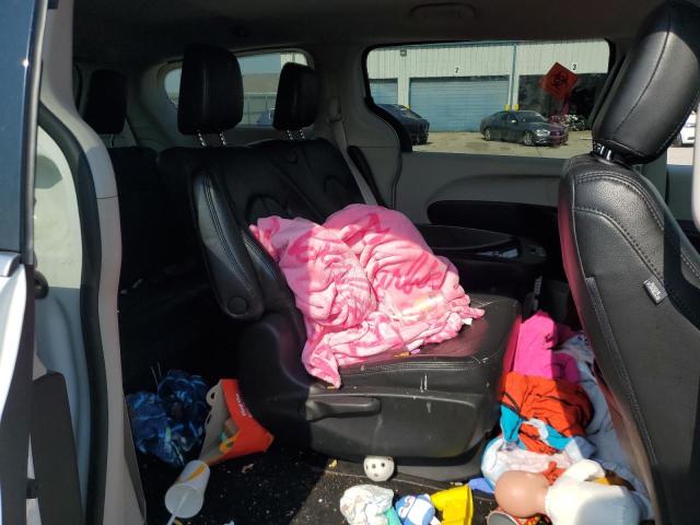 2C4RC1AG1JR293382 - 2018 CHRYSLER PACIFICA L WHITE photo 11