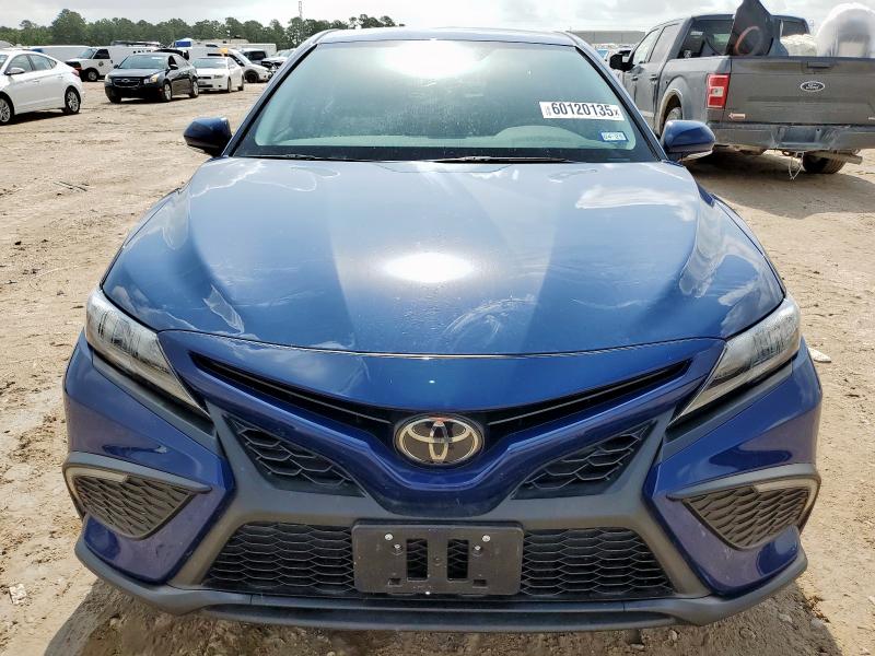 4T1G11AK8PU146419 - 2023 TOYOTA CAMRY SE NIGHT SHADE BLUE photo 5
