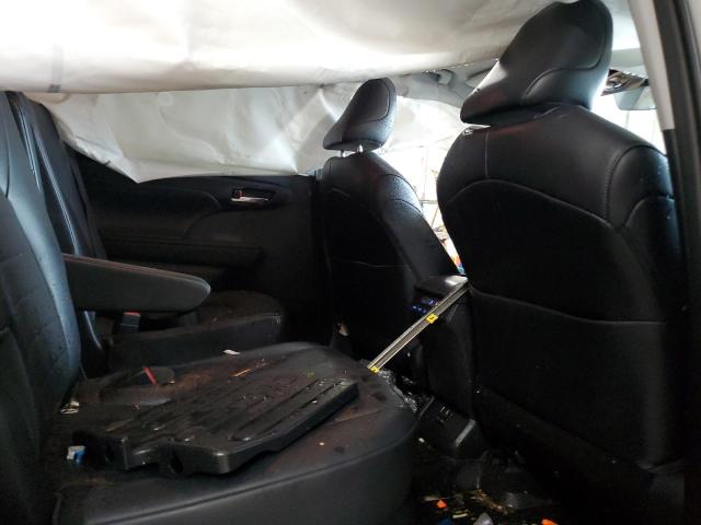 5TDHZRBH0NS591497 - 2022 TOYOTA HIGHLANDER XLE WHITE photo 11