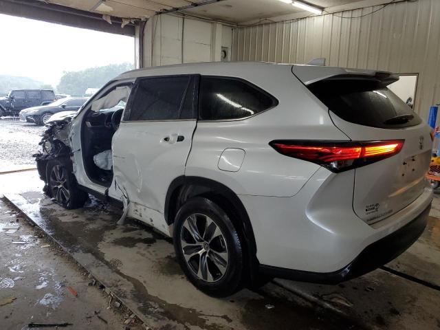 5TDHZRBH0NS591497 - 2022 TOYOTA HIGHLANDER XLE WHITE photo 2