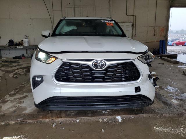 5TDHZRBH0NS591497 - 2022 TOYOTA HIGHLANDER XLE WHITE photo 5