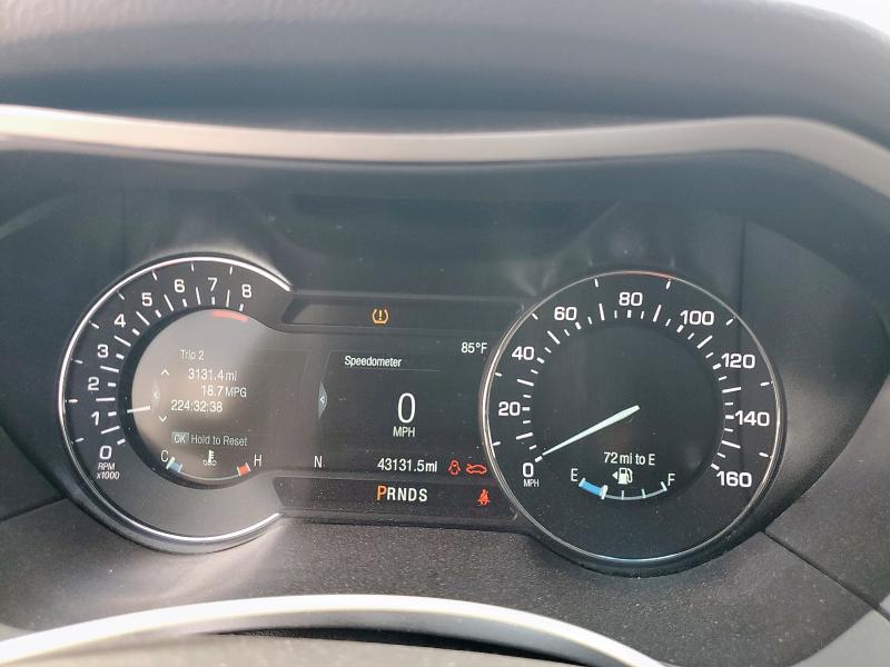 3LN6L5E90JR621175 - 2018 LINCOLN MKZ RESERVE თეთრი ფოტო 9