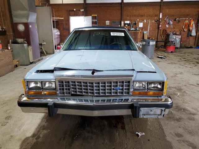 2FABP43FXGX219643 - 1986 FORD LTD CROWN VICTORIA BLUE photo 5