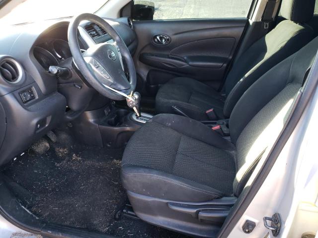 3N1CN7AP3KL861104 - 2019 NISSAN VERSA S 银色 照片 7