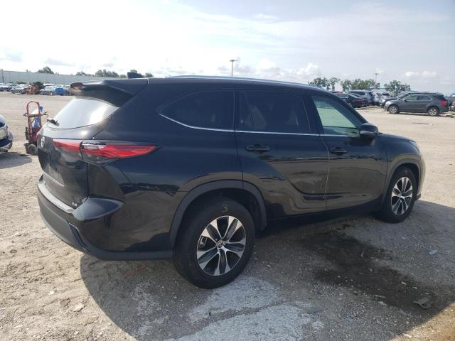 5TDGZRAH5MS060906 - 2021 TOYOTA HIGHLANDER XLE Qara foto 3