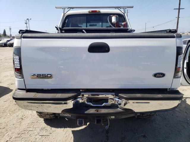 1FTSW21P16EA66521 - 2006 FORD F250 SUPER DUTY WHITE photo 6