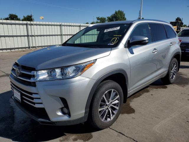 5TDJZRFH5HS361678 - 2017 TOYOTA HIGHLANDER SE SILVER photo 1