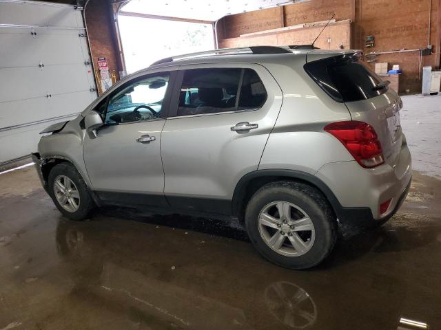 KL7CJLSB2HB227777 - 2017 CHEVROLET TRAX 1LT SILVER photo 2