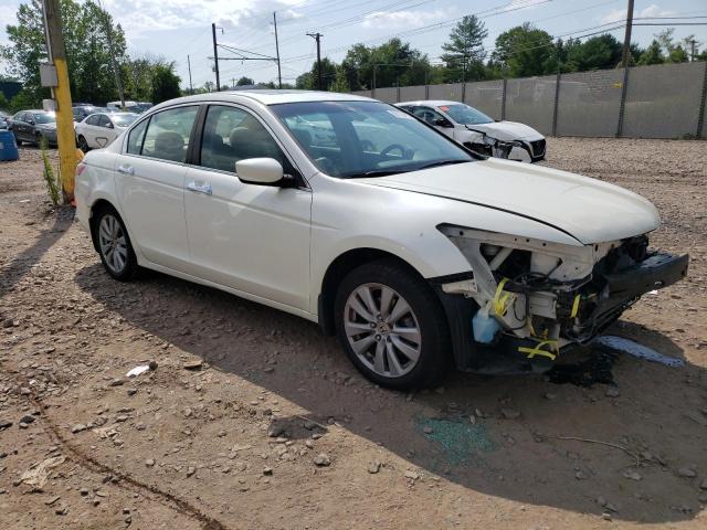 1HGCP3F87BA007596 - 2011 HONDA ACCORD EXL WHITE photo 4