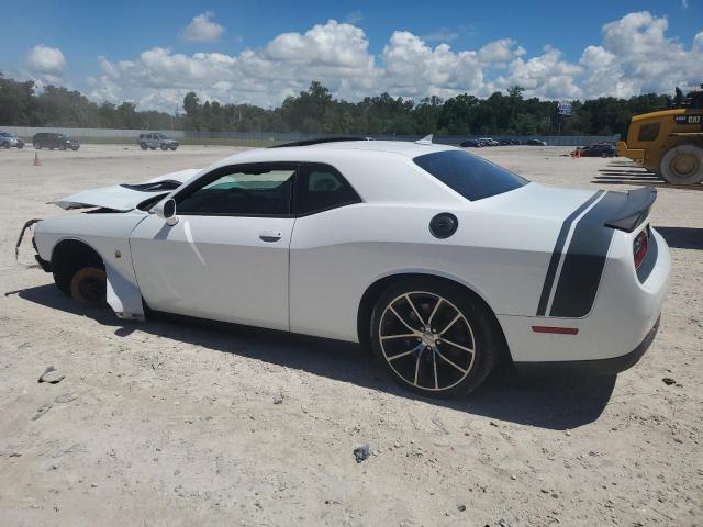 2C3CDZFJXFH877822 - 2015 DODGE CHALLENGER R/T SCAT PACK WHITE photo 2