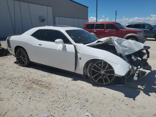 2C3CDZFJXFH877822 - 2015 DODGE CHALLENGER R/T SCAT PACK WHITE photo 4