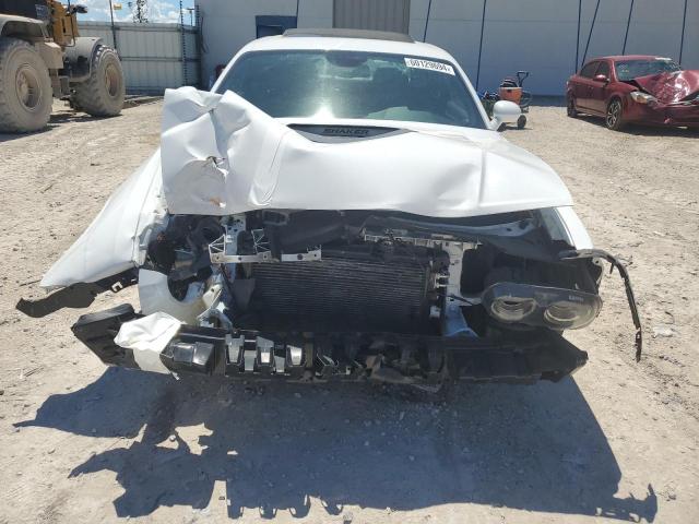 2C3CDZFJXFH877822 - 2015 DODGE CHALLENGER R/T SCAT PACK WHITE photo 5