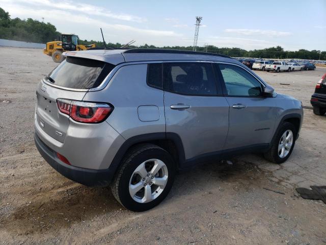 3C4NJDBB2JT493130 - 2018 JEEP COMPASS LATITUDE SILVER photo 3