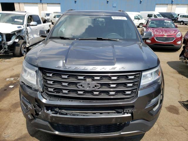 1FM5K8D84HGC31111 - 2017 FORD EXPLORER XLT GRAY photo 5