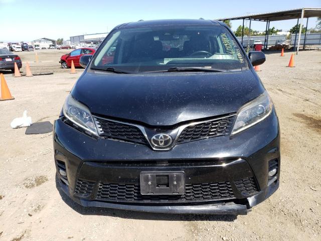 5TDXZ3DC1JS961229 - 2018 TOYOTA SIENNA SE BLACK photo 5