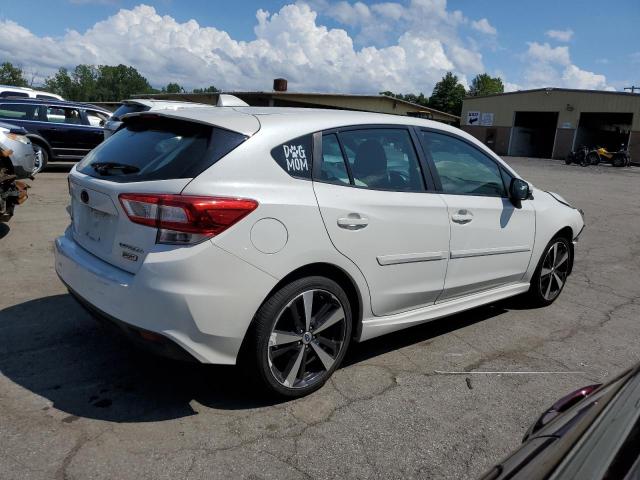 4S3GTAM68J3708376 - 2018 SUBARU IMPREZA SPORT WHITE photo 3