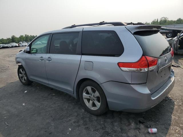 5TDKK3DC0CS194278 - 2012 TOYOTA SIENNA LE SILVER photo 2