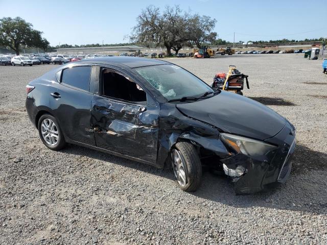 3MYDLBZV4GY146289 - 2016 TOYOTA SCION IA BLACK photo 4