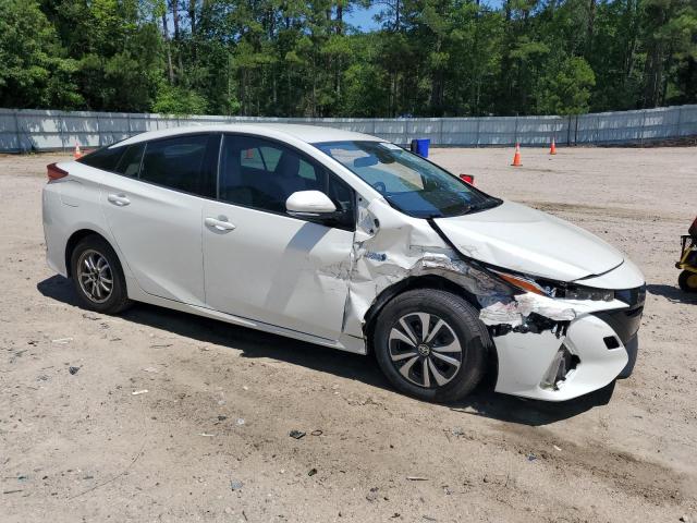 JTDKARFP9H3045608 - 2017 TOYOTA PRIUS PRIM WHITE photo 4