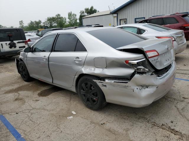 4T1BF1FK6CU027587 - 2012 TOYOTA CAMRY BASE SILVER photo 2