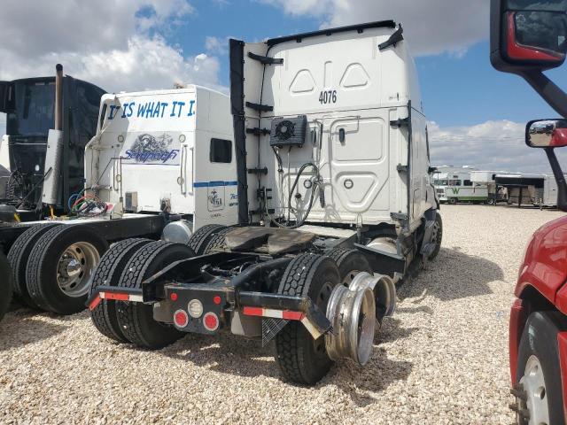 3AKJHHDR9PSNV2297 - 2023 FREIGHTLINER CASCADIA 1 WHITE photo 4