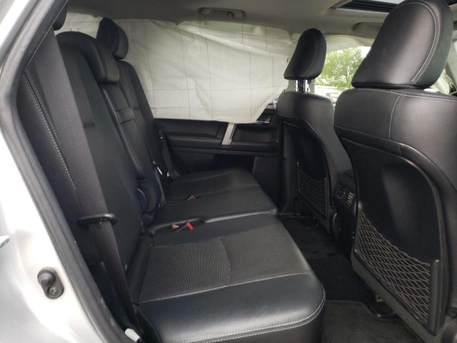 JTEBU5JR6G5342469 - 2016 TOYOTA 4RUNNER SR5/SR5 PREMIUM 银色 照片 11