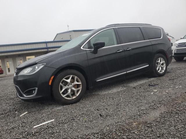 2017 CHRYSLER PACIFICA TOURING L, null