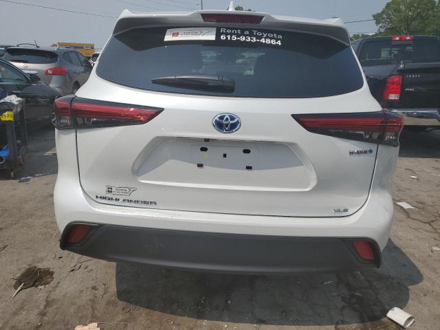 5TDKBRCH7PS571811 - 2023 TOYOTA HIGHLANDER HYBRID XLE WHITE photo 6