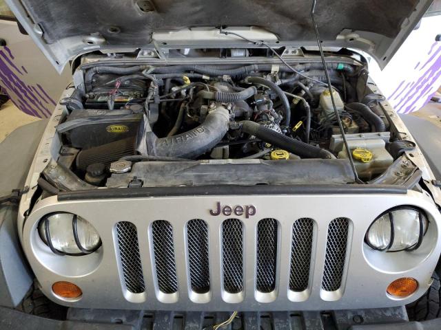 1J8FA54137L153772 - 2007 JEEP WRANGLER SAHARA SILVER photo 11