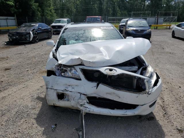 4T1BF3EK8BU589972 - 2011 TOYOTA CAMRY BASE WHITE photo 5