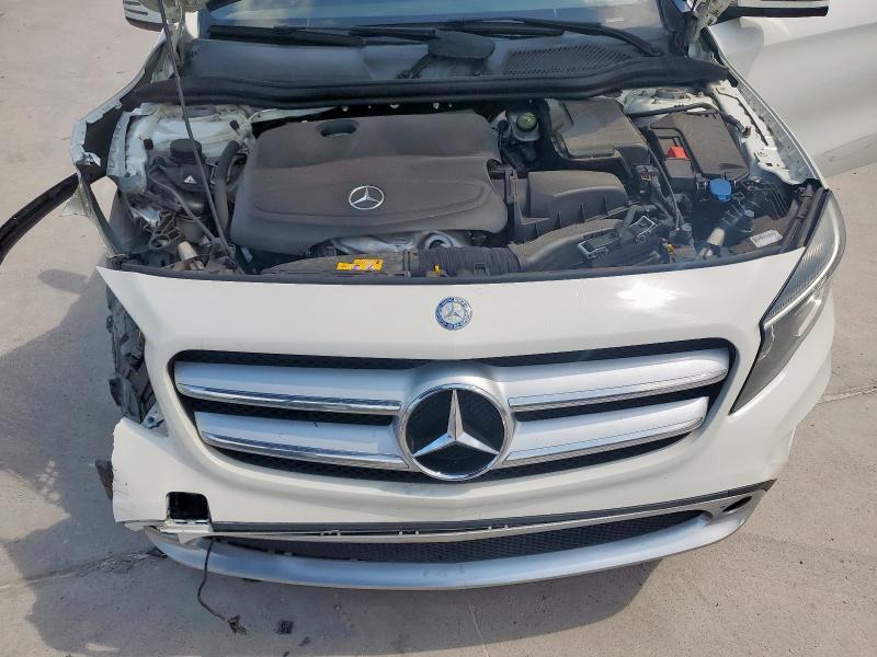 WDCTG4EB7HJ358092 - 2017 MERCEDES-BENZ GLA 250 Белый фото 12