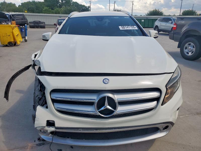 WDCTG4EB7HJ358092 - 2017 MERCEDES-BENZ GLA 250 Белый фото 5